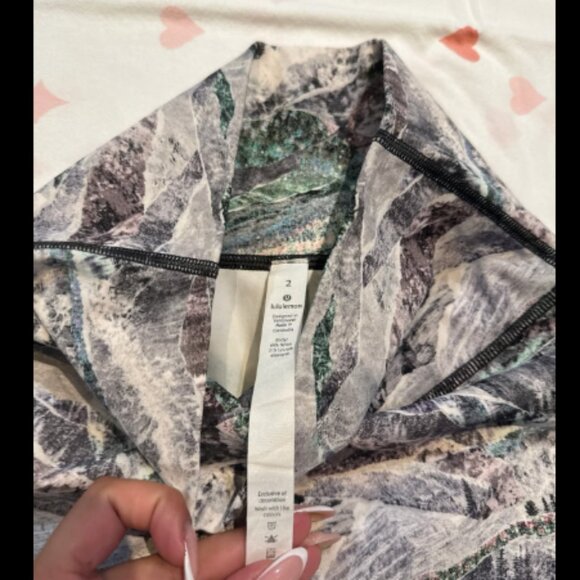 Lululemon Marble Print Leggings Size XS (0-2) - Picture 5 of 6